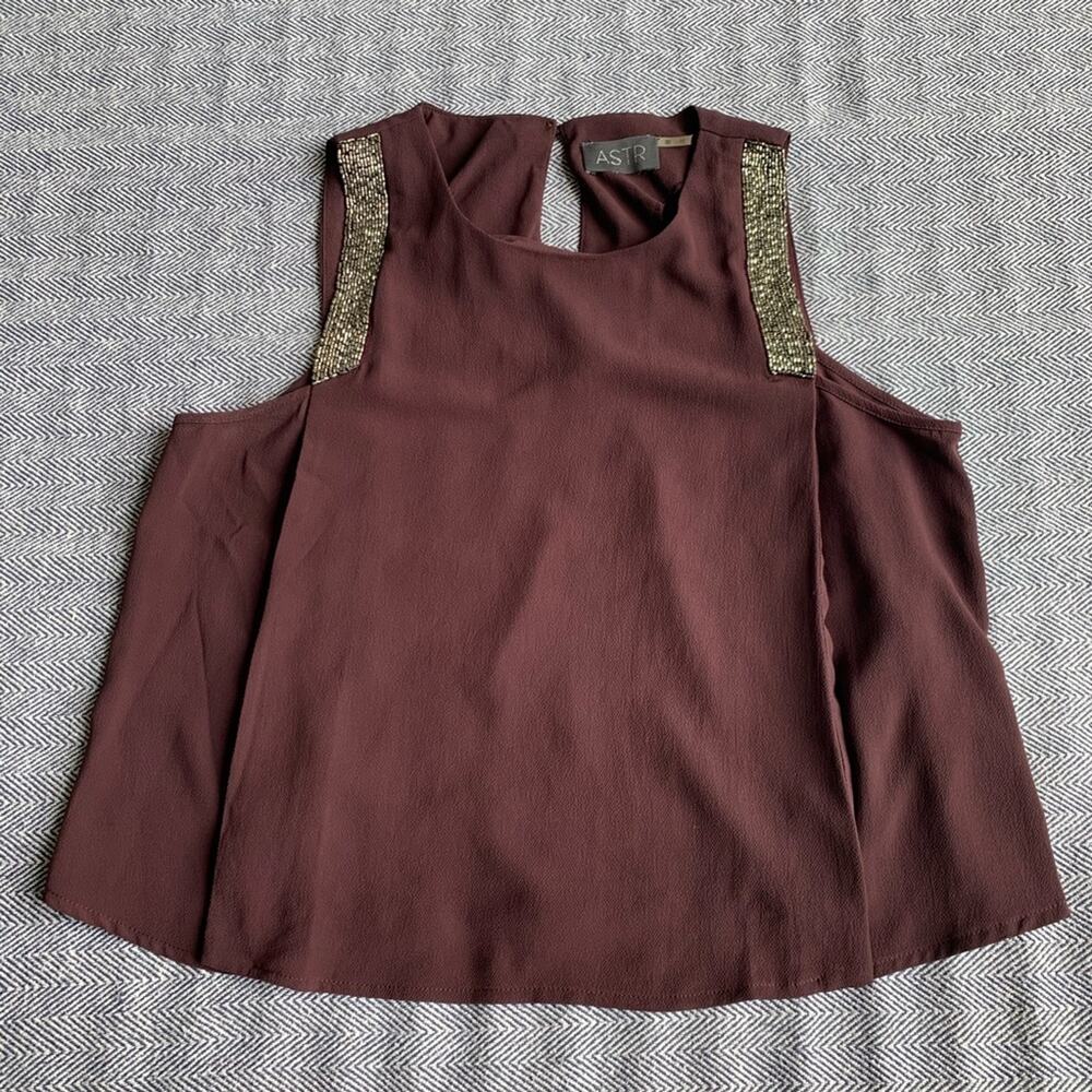 ASTR THE LABEL - Beaded Sleeveless Blouse